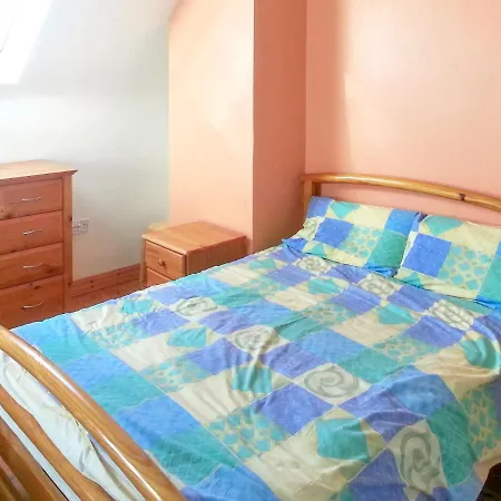 4 Bedrooms House At 400 M Away From The With Enclosed Garden And Wifi